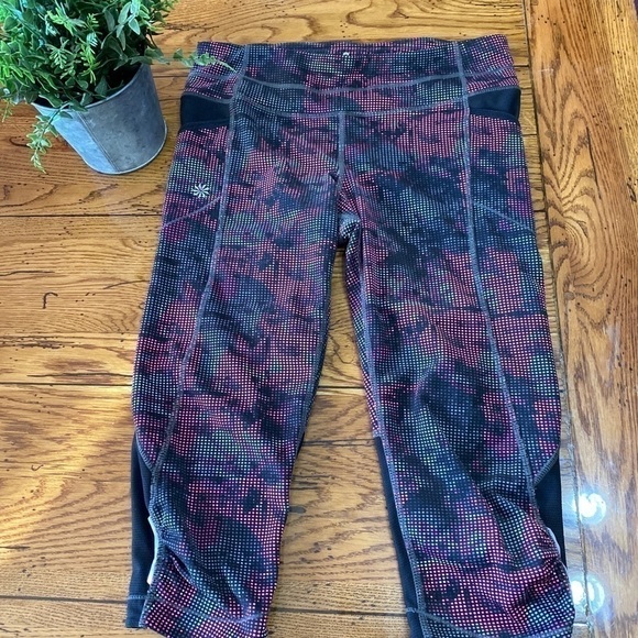 Athleta Women’s Maze Be Free Knicker Capri… - Picture 4 of 11